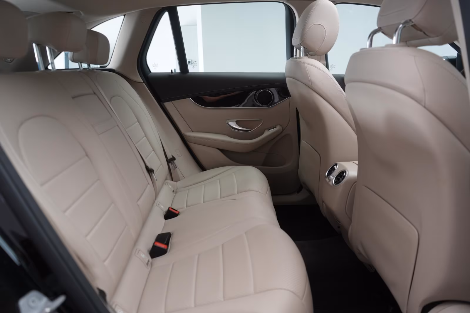 (B-05) Mercedes-Benz GLC 300 4Matic 9G-Tronic AMG Leder/Temp/Pano/Kam - Image 11