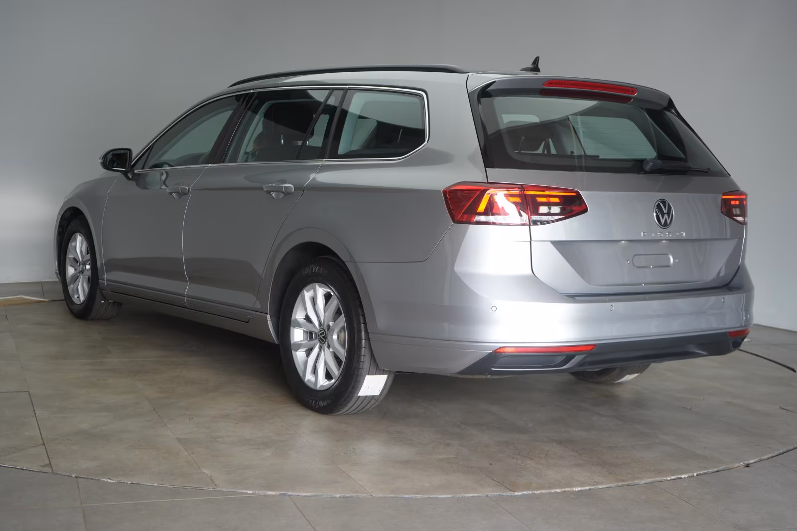 (B-066) Volkswagen Passat Variant 2.0 TDI DSG Business ACC/Kamera/A - Image 4