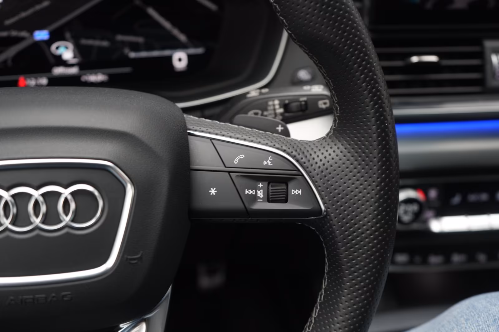 (B-112) Audi Q5 40 e TDI S-line quattro Temp/Kamera/Pano/HUD/ - Image 23