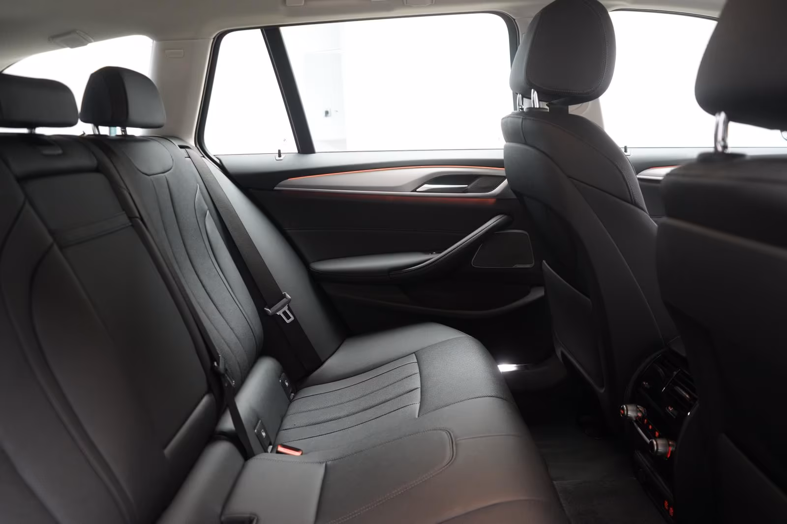(B-585) BMW 520 d Touring M Sport Leder/ACC/Kamera/Virtual/H - Image 11