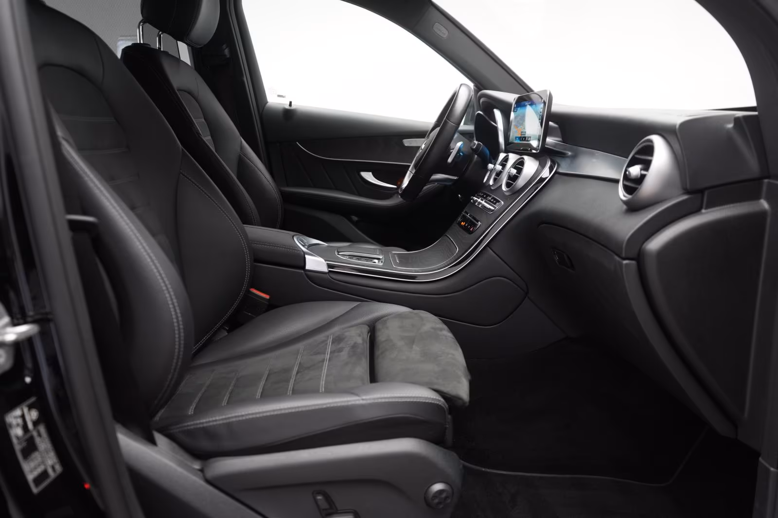 (B-575) Mercedes-Benz GLC 220 d 4Matic 9G-Tronic AMG Distronic/Kamer - Image 9