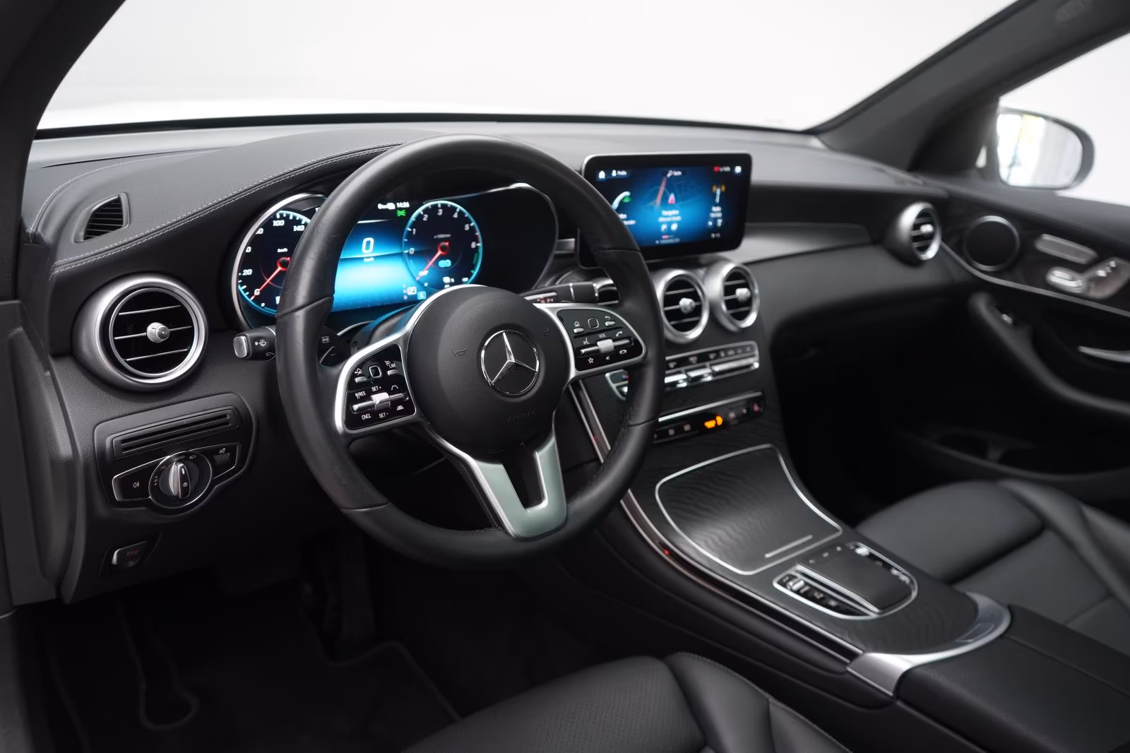 (B-484) Mercedes-Benz(Hybrid) GLC 300 de 4Matic 9G-Tronic Leder/Distronic/K - Image 8