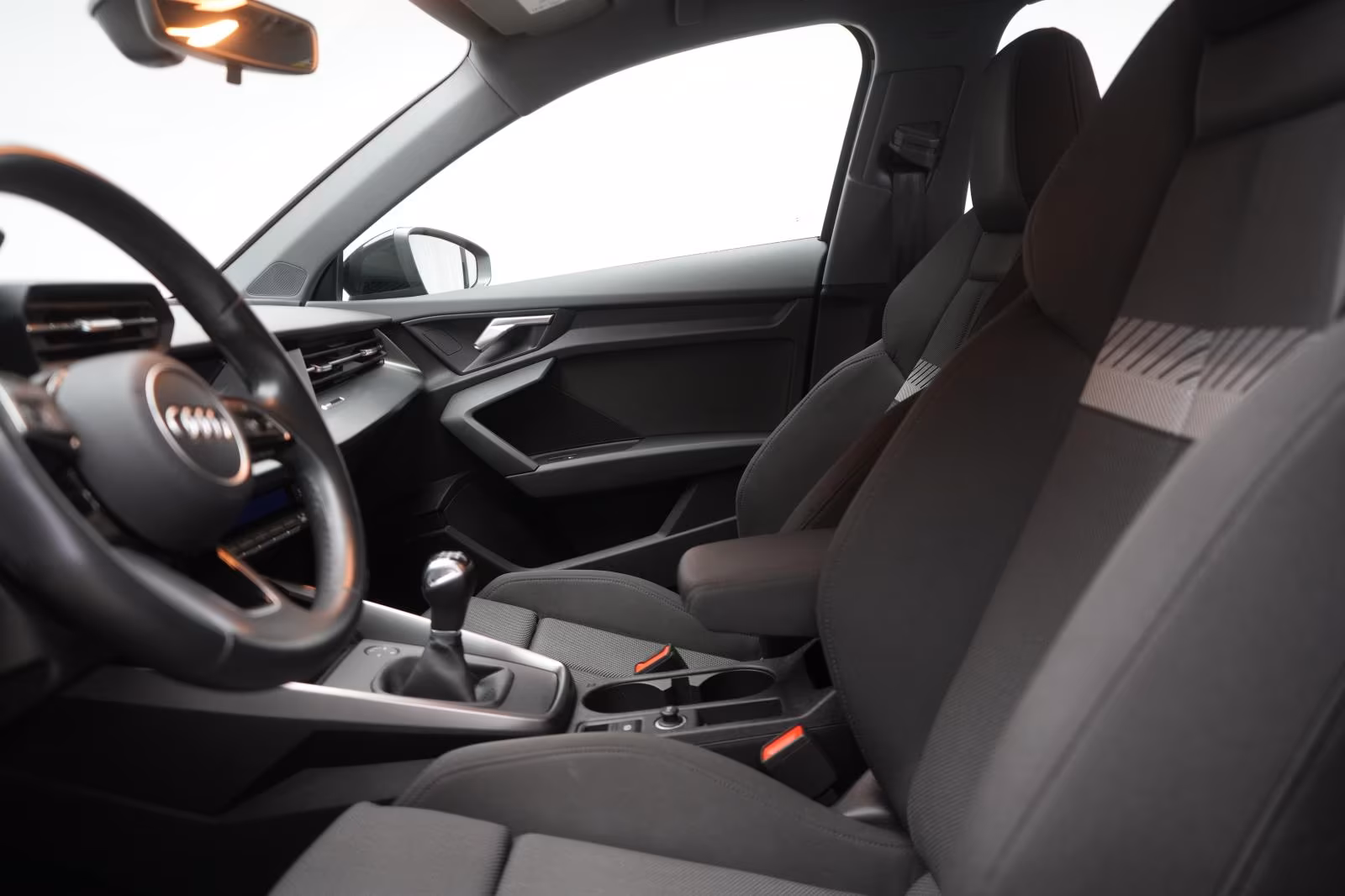 (B-601) Audi A3 35 TFSI Sportback ACC/Kamera/Virtual/Lane/ - Image 6