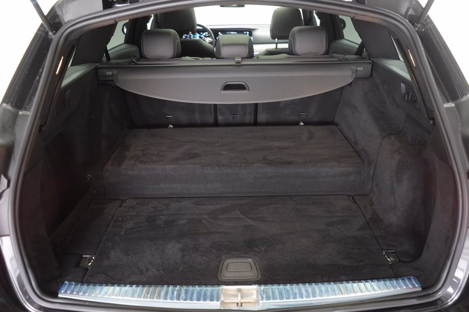 (B-481) Mercedes-Benz(Hybrid) E 300 de T 9G-Tronic AMG Distronic/Kamera/Bur - Image 27