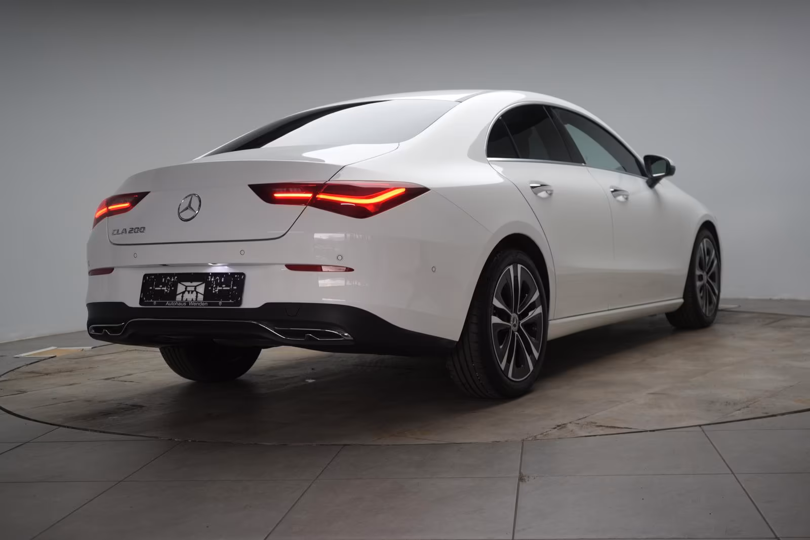 (B-665) Mercedes-Benz CLA 200 7G-DCT Progressive Line Advanced Distr - Image 5