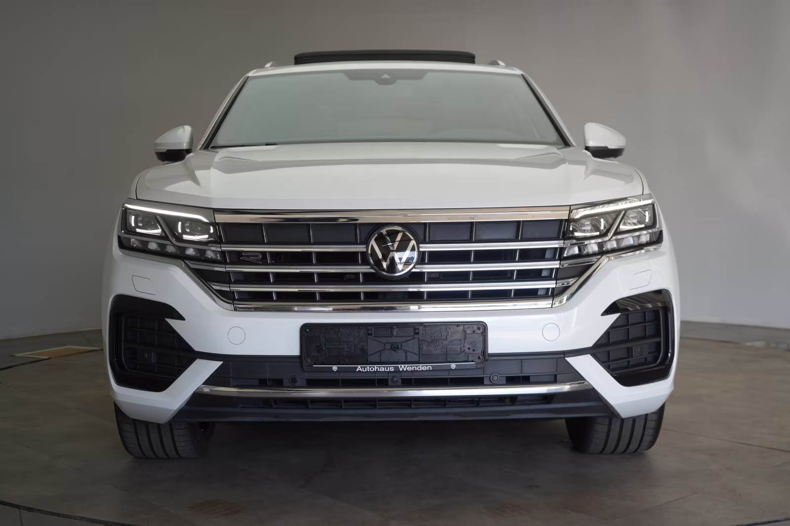 (B-338) Volkswagen Touareg 3.0 V6 TDI 4Motion R-Line Leder/ACC/Kame - Image 11