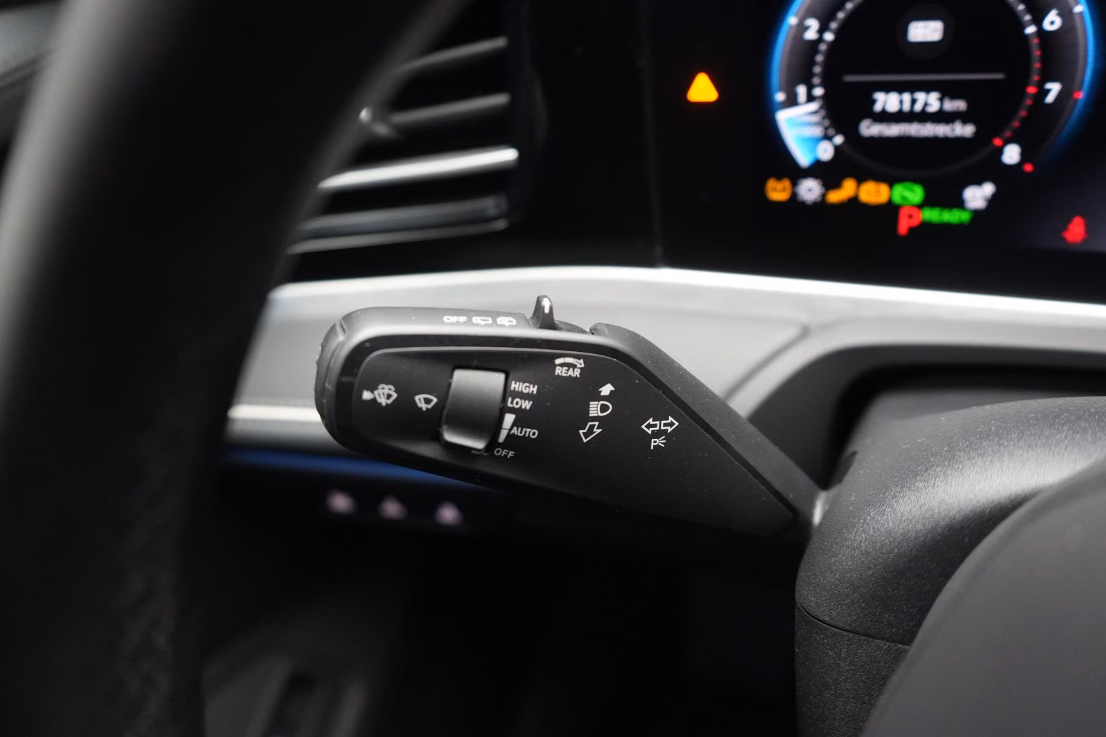 (B-270) Volkswagen Passat Variant 1.5 ETSI Elegance DSG - Image 26