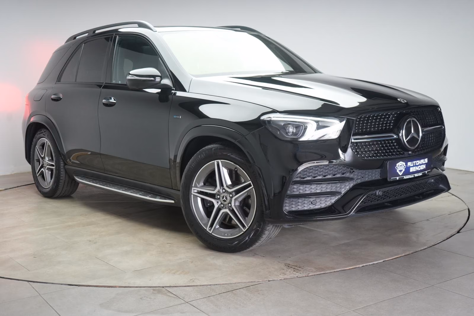 (B-358) Mercedes-Benz(Hybrid) GLE 350 de 4Matic AMG Softclose/STHZ/Pano/ - Image 1