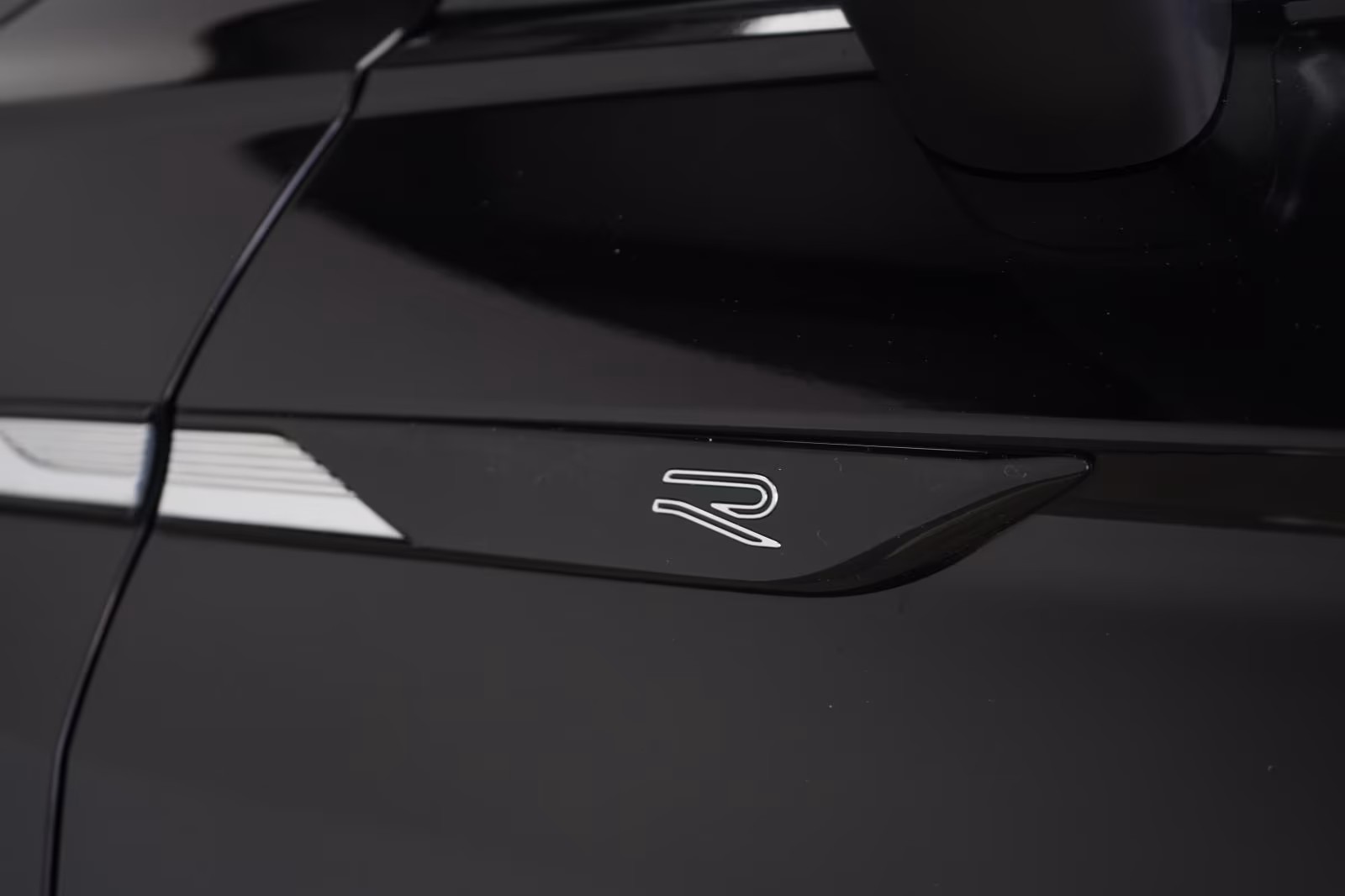 (B-347) Volkswagen Tiguan Allspace 2.0 TDI 4Motion DSG R-Line ACC/K - Image 18