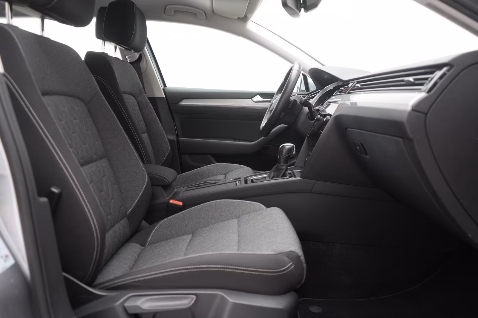 (B-066) Volkswagen Passat Variant 2.0 TDI DSG Business ACC/Kamera/A - Image 9