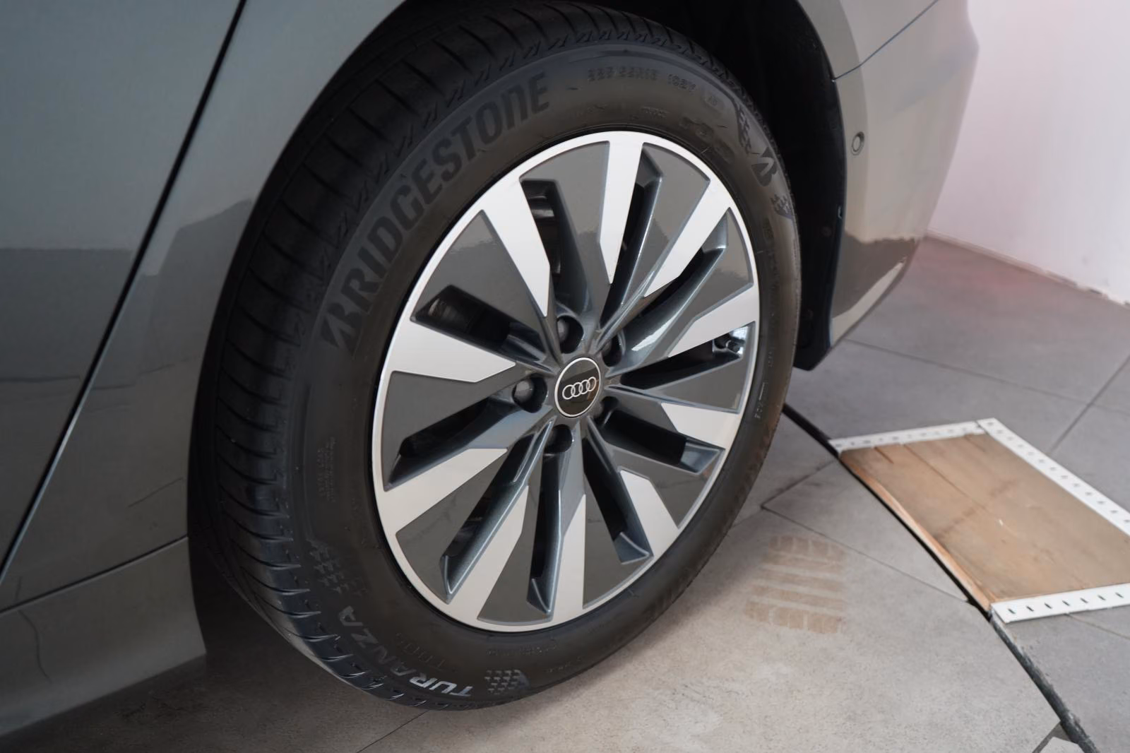 (B-747) Audi A6 Avant 40 TDI quattro S line Kamera/Alcantara - Image 27