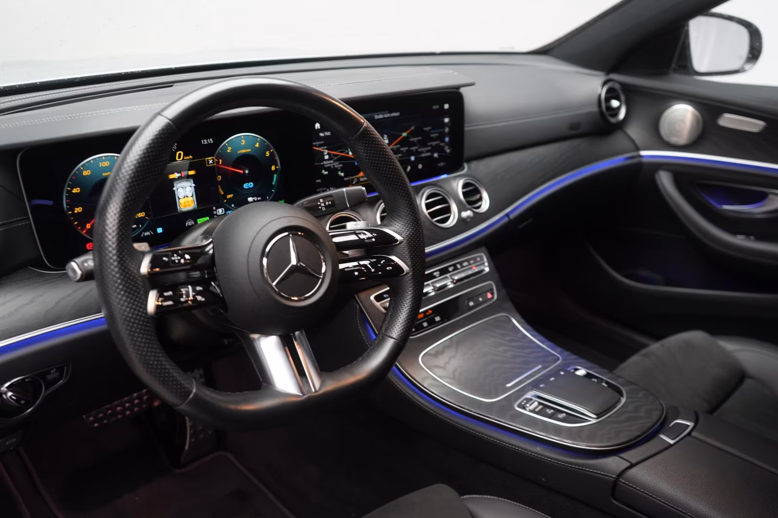 (B-016) Mercedes-Benz(Hybrid) E 300 de T 9G-Tronic AMG Distronic/Kamera/Burm - Image 8