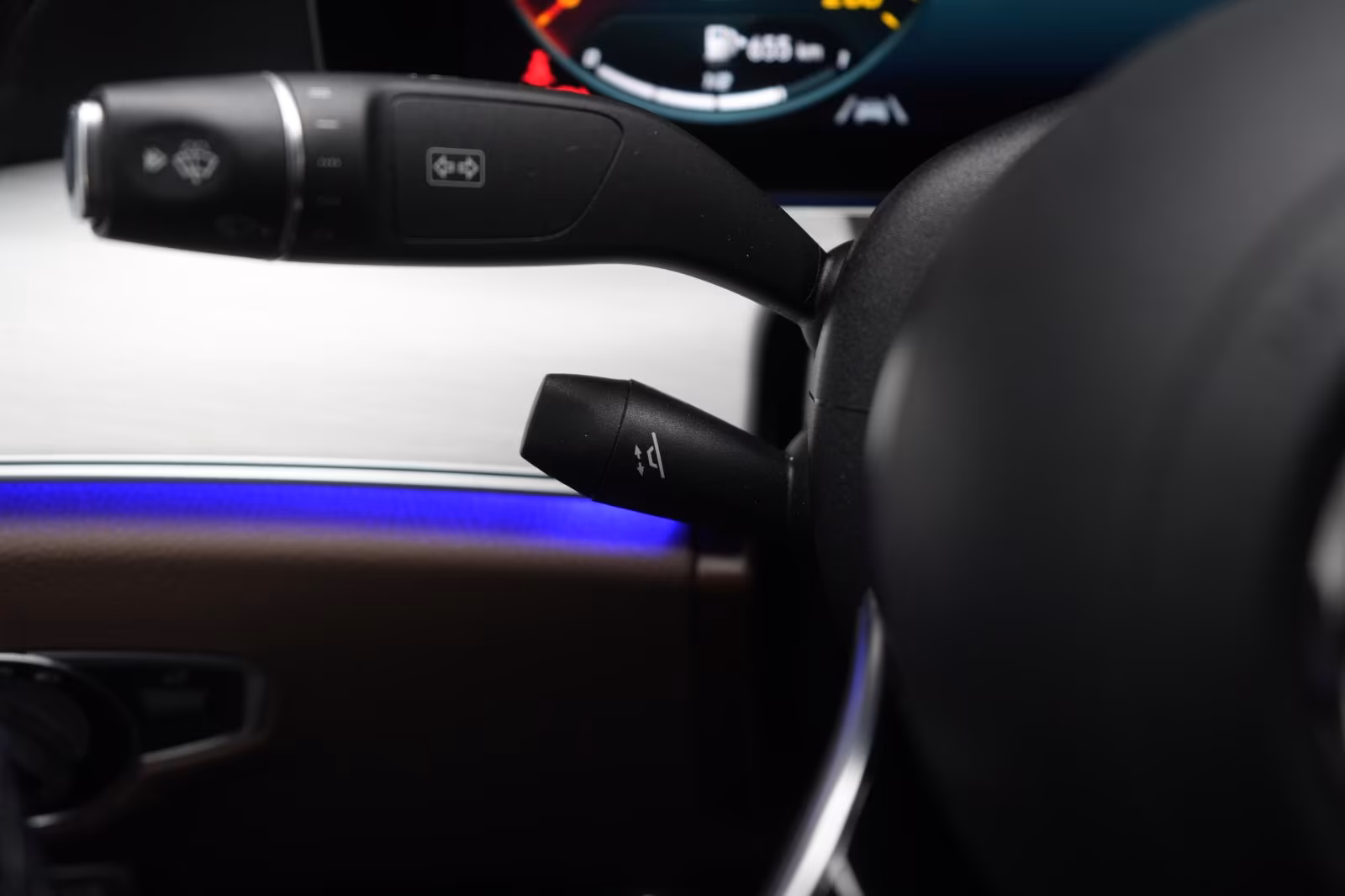 (B-237) Mercedes-Benz(Hybrid) E 300 de 9G-Tronic Leder/Softclose/Distronic/Kam - Image 21