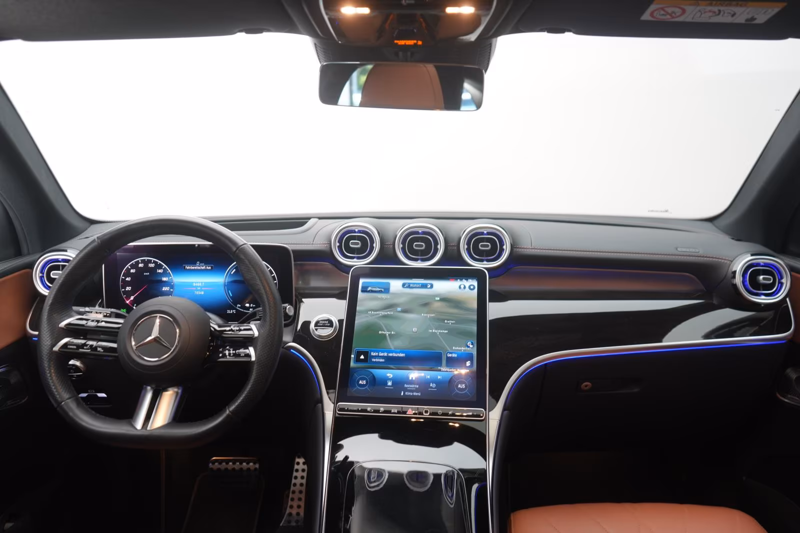 (B-232) Mercedes-Benz(Hybrid) GLC 300 e 4Matic 9G-Tronic AMG Leder/Distronic/ - Image 19