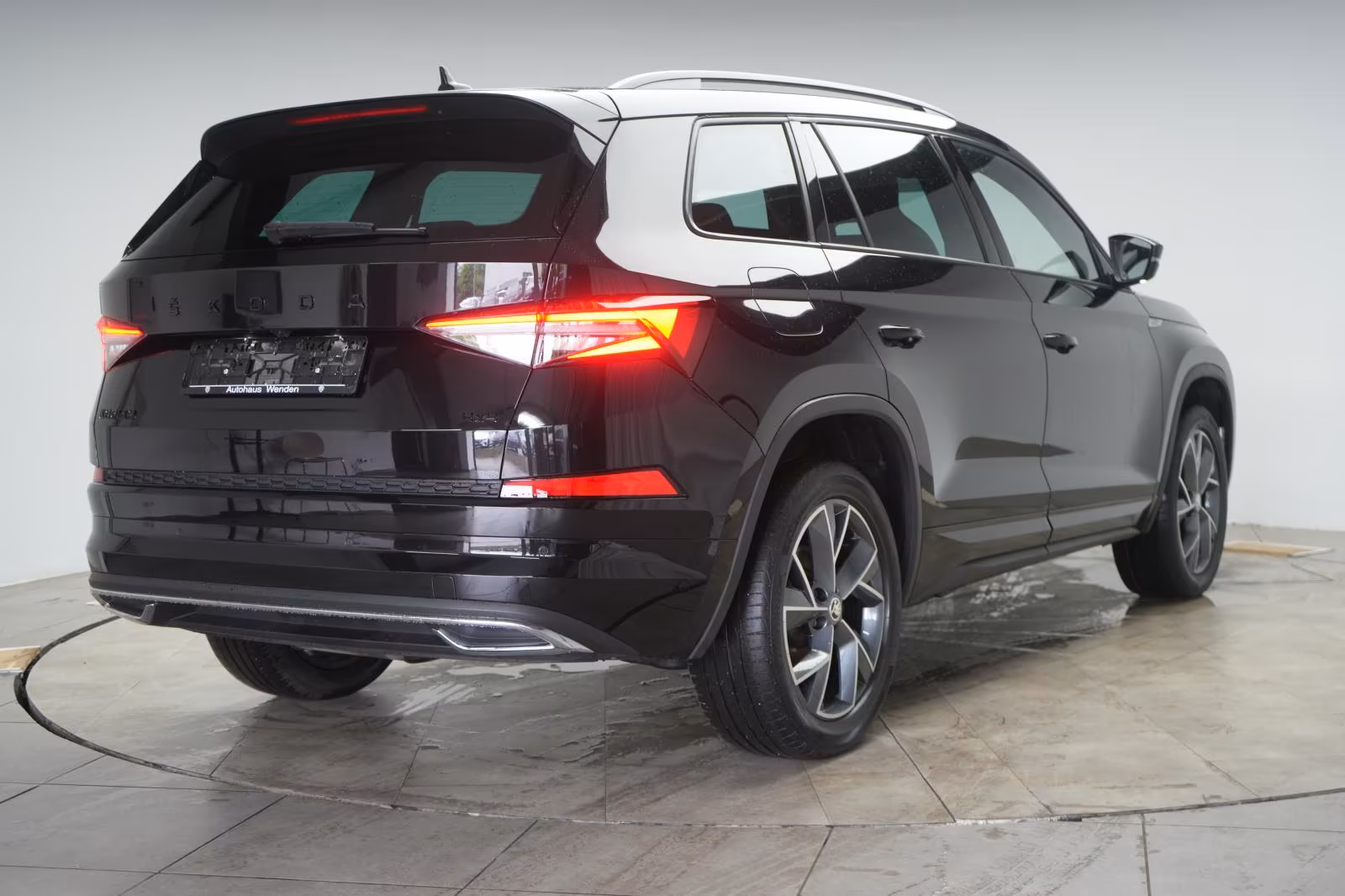 (B-646) Skoda Kodiaq 2.0 TDI Sportline 4x4 ACC/Kamera/Virtual/ - Image 5