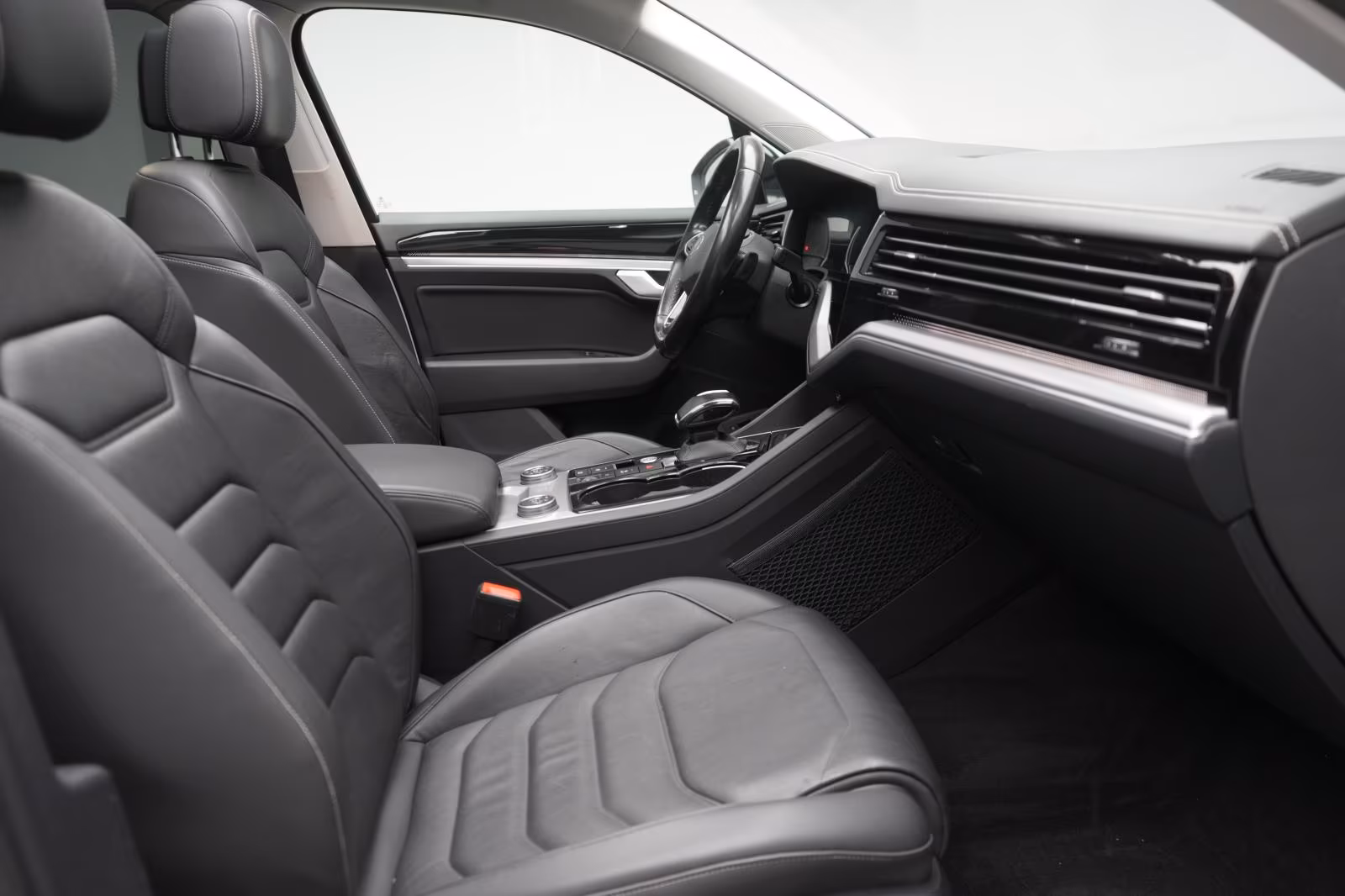 (B-385) Volkswagen Touareg 3.0 V6 TDI 4Motion R line Leder/ACC/Kame - Image 9