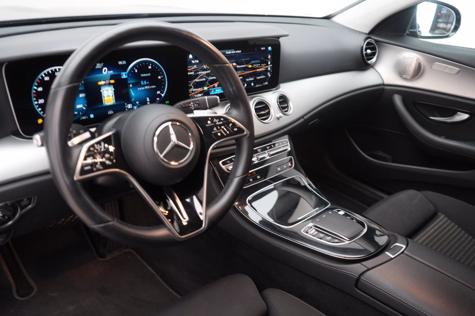 (B-250) Mercedes-Benz E 220 d 4Matic T 9G-Tronic Distronic/Kamera/Burm - Image 7