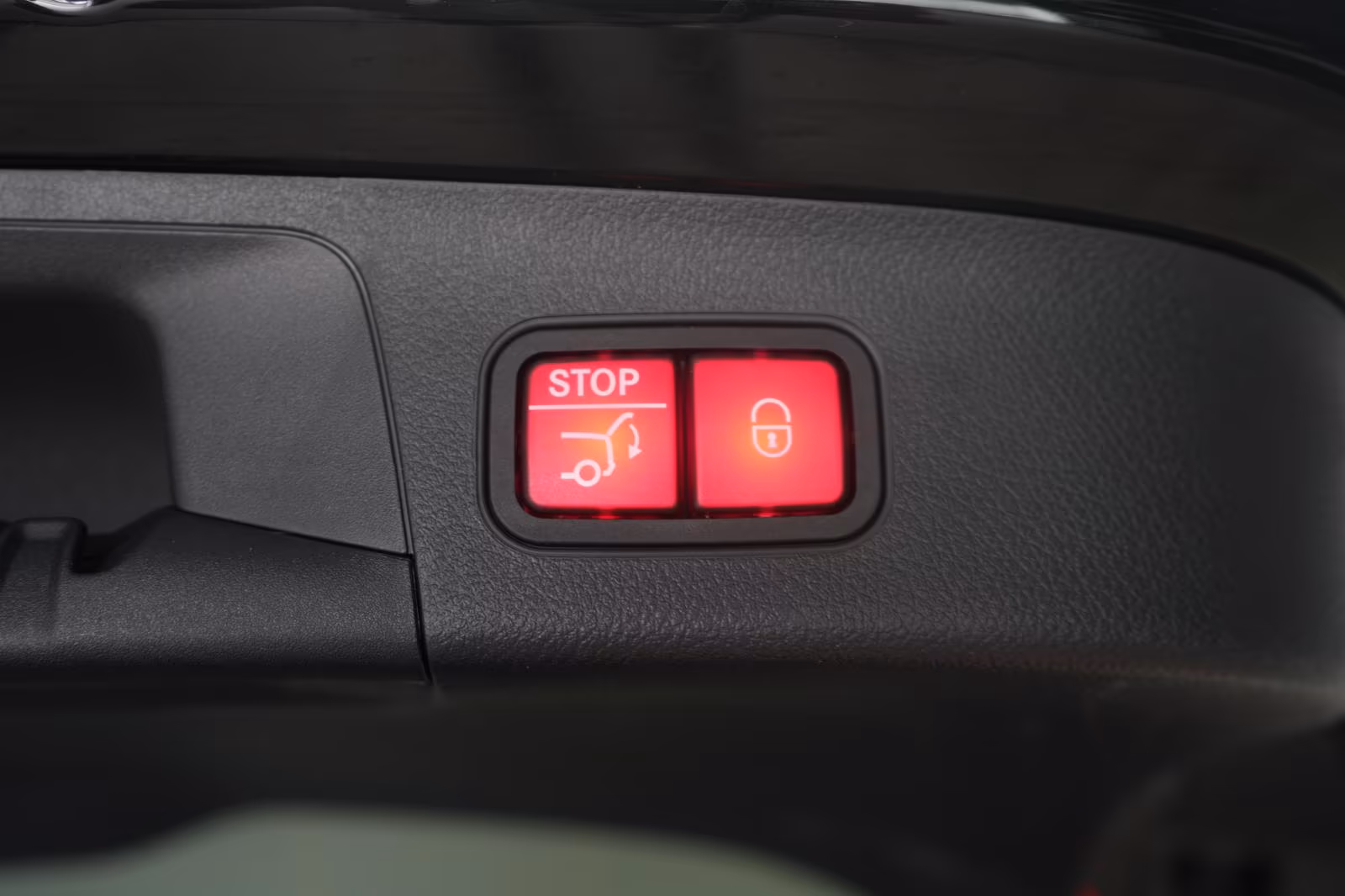 (B-086) Mercedes-Benz GLA 35 AMG 4Matic Pano/STHZ/HUD/360Kamera - Image 30