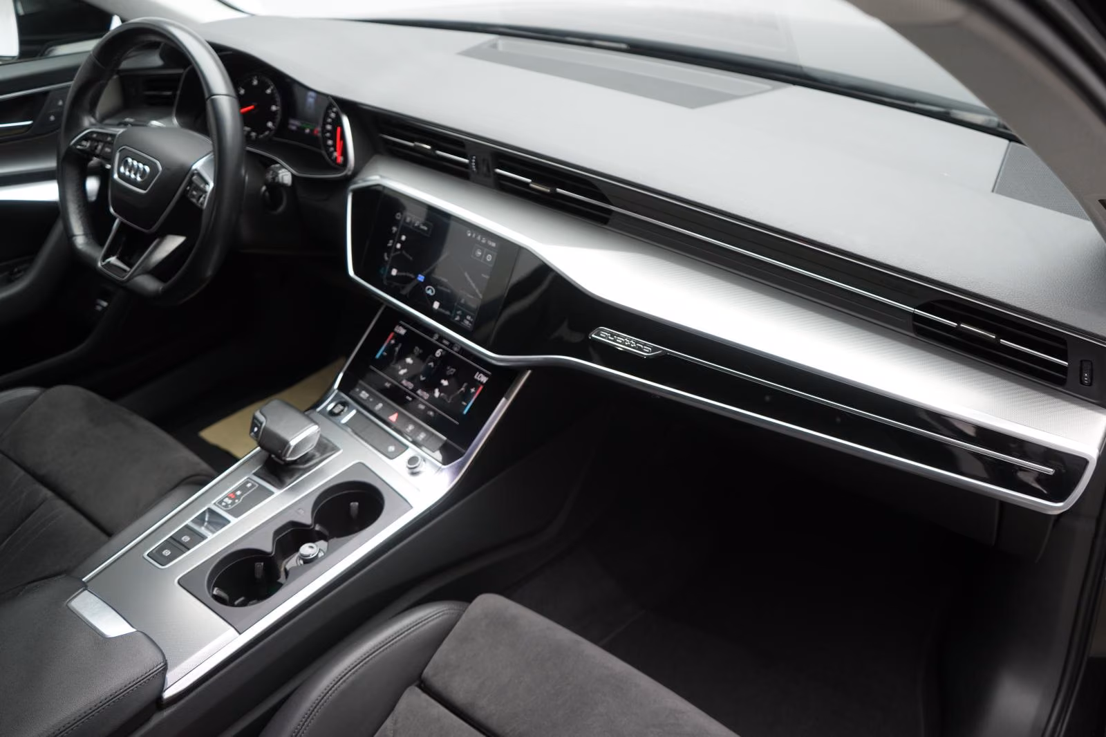 (B-570) Audi A6 45 TDI quattro S tronic S line Navi/Temp/AHK/ - Image 8
