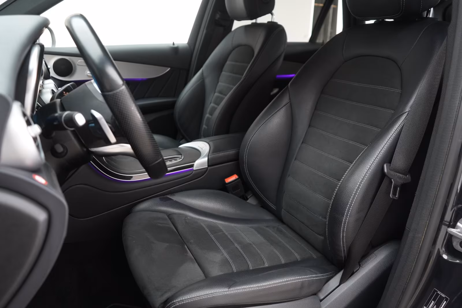 (B-714) Mercedes-Benz GLC 220 d 4Matic 9G-Tronic AMG Distronic/Kam - Image 7