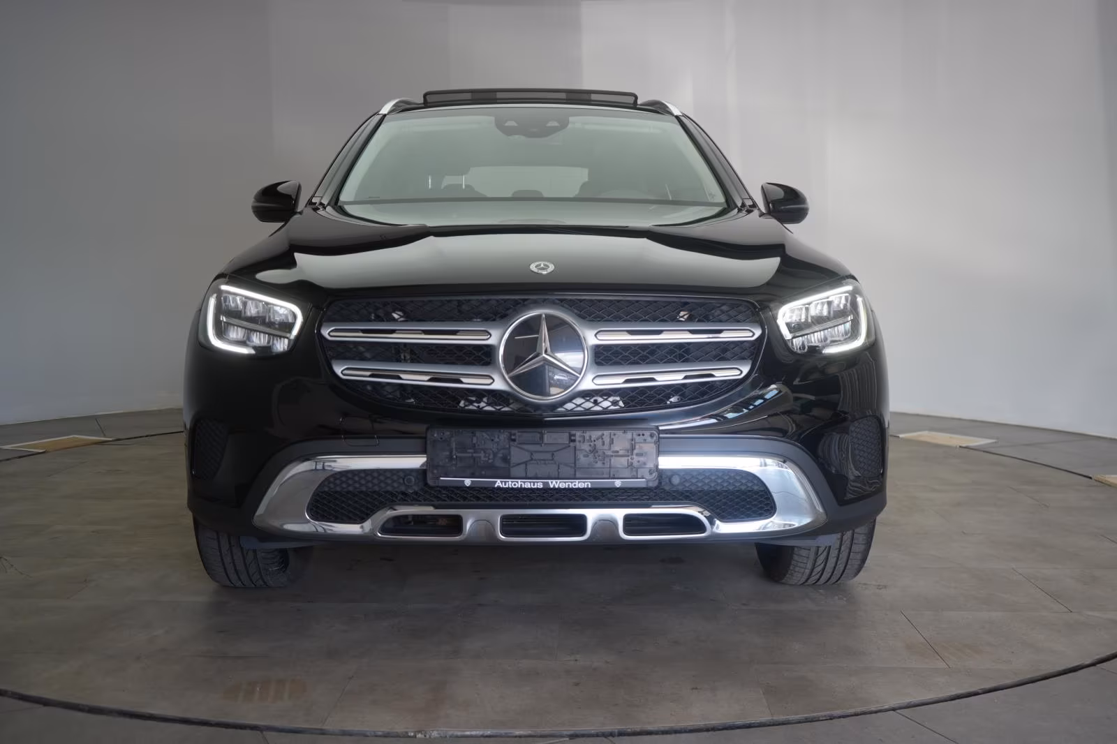 (B-482) Mercedes-Benz(Hybrid) GLC 300 de 4Matic 9G-Tronic Temp/Kamera/HUD - Image 2