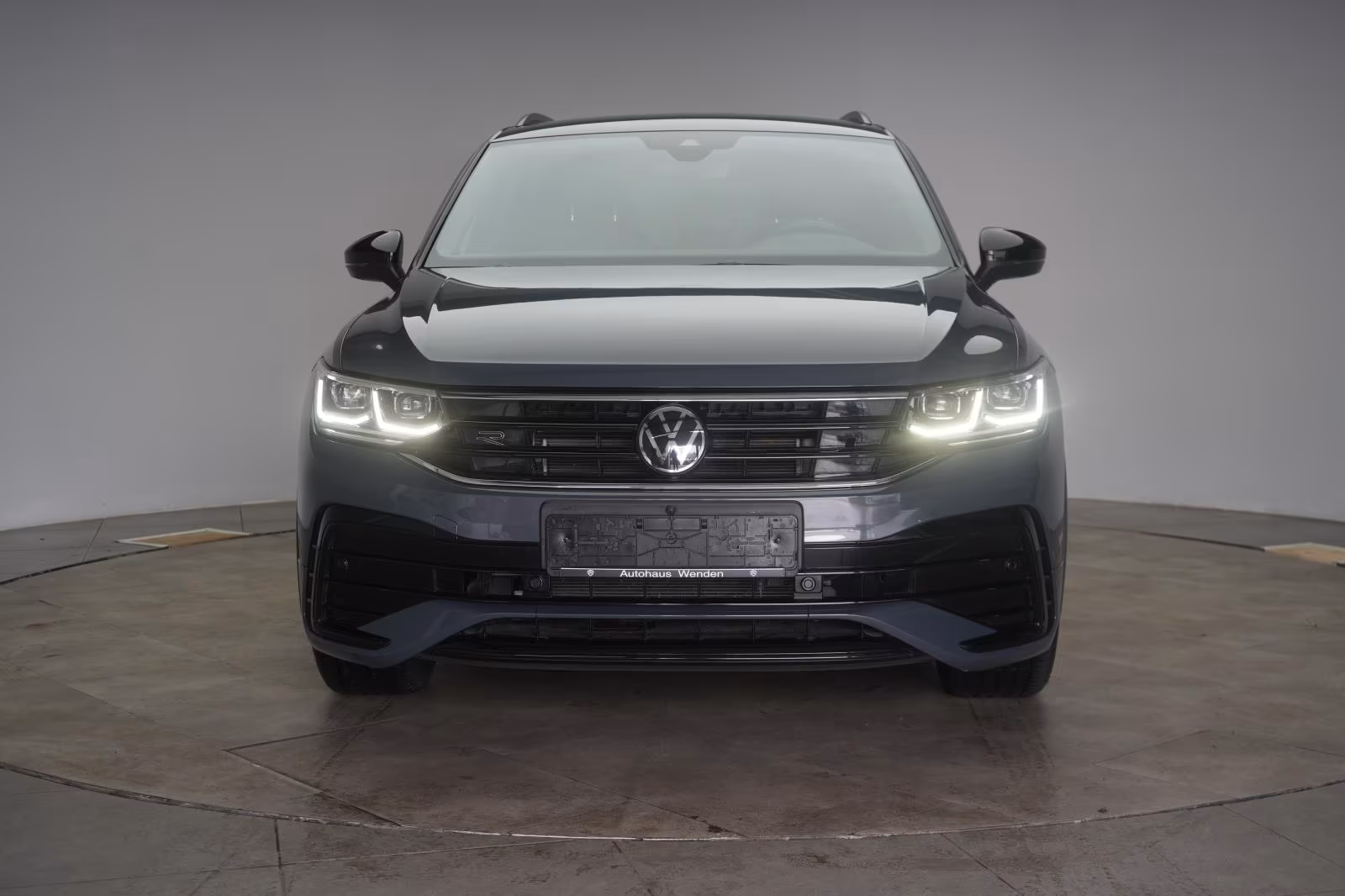 (B-131) Volkswagen Tiguan 1.4 eHybrid DSG R-Line Matrix/DCC/IQ.Driv - Image 2