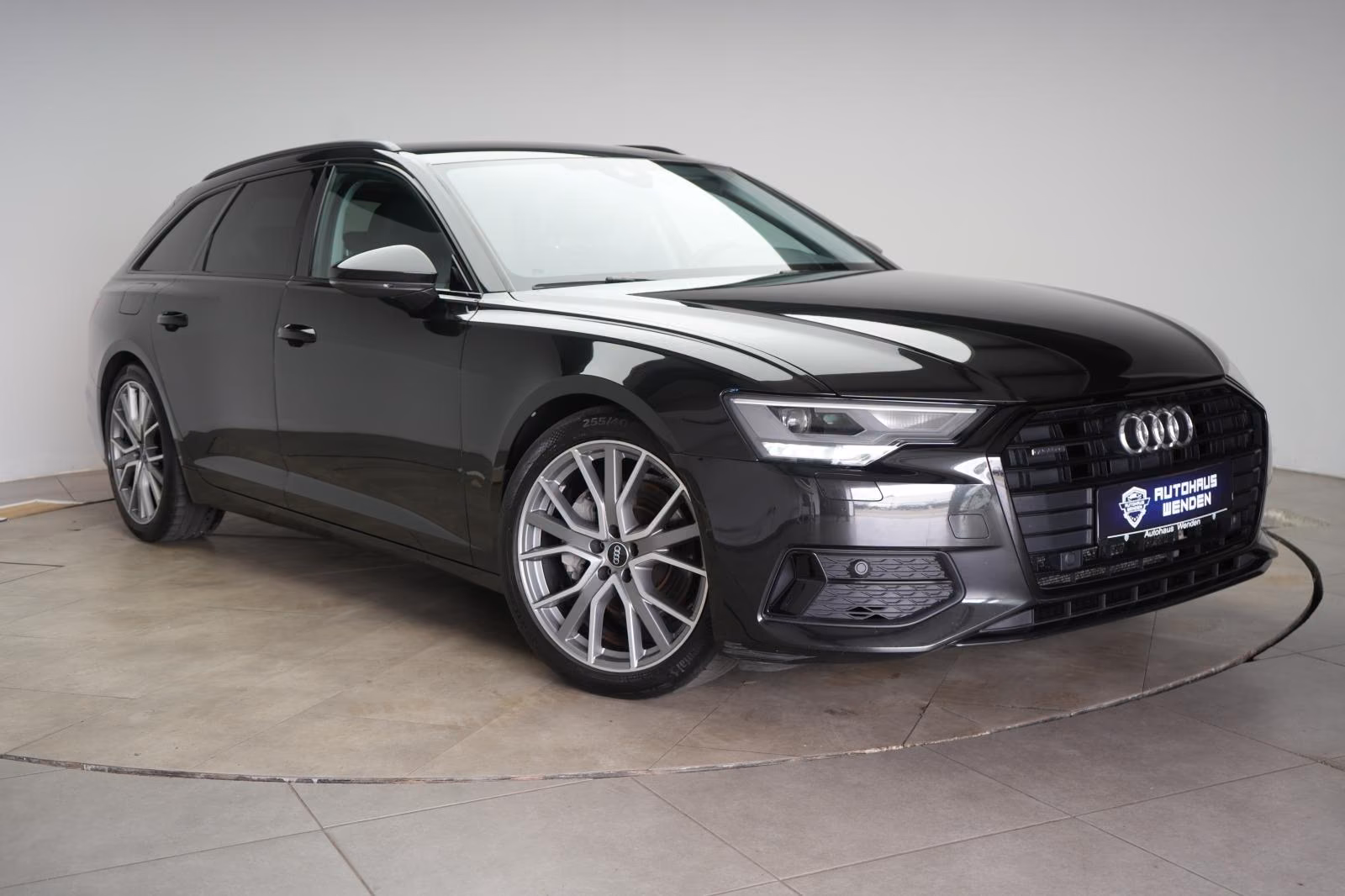 (B-570) Audi A6 45 TDI quattro S tronic S line Navi/Temp/AHK/ - Image 1