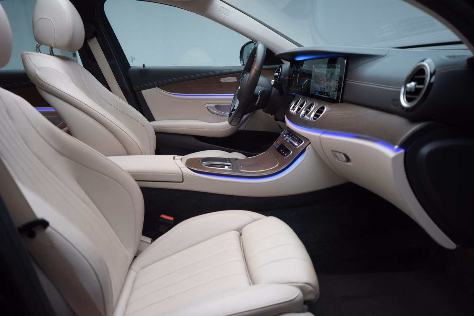 (B-094) Mercedes-Benz(Hybrid) E 300 de 9G-Tronic Exclusive Leder/Distronic/Bur - Image 8