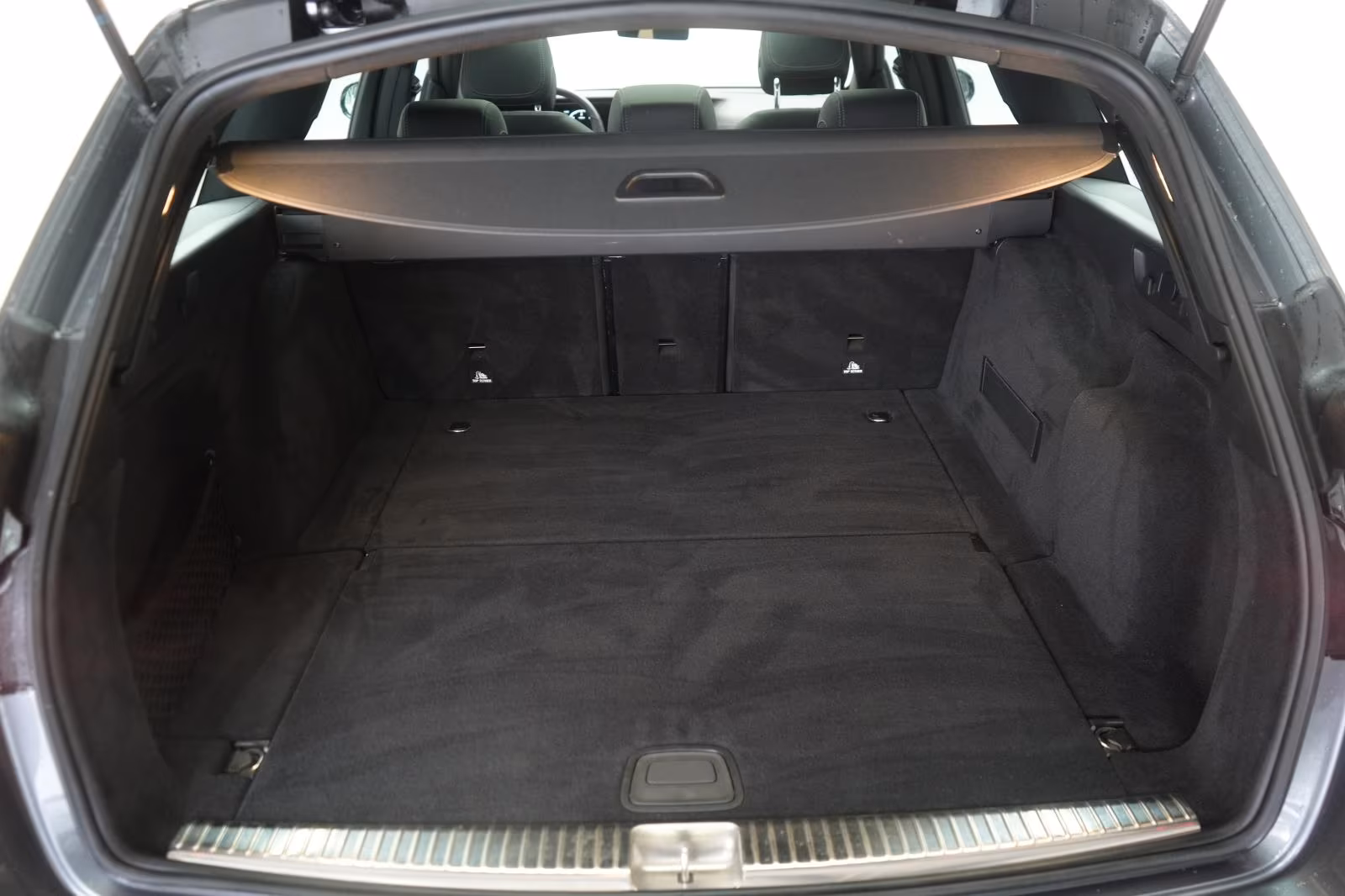 (B-198) Mercedes-Benz E 300 d 4Matic T 9G-Tronic AMG Distronic/Kamera/ - Image 29