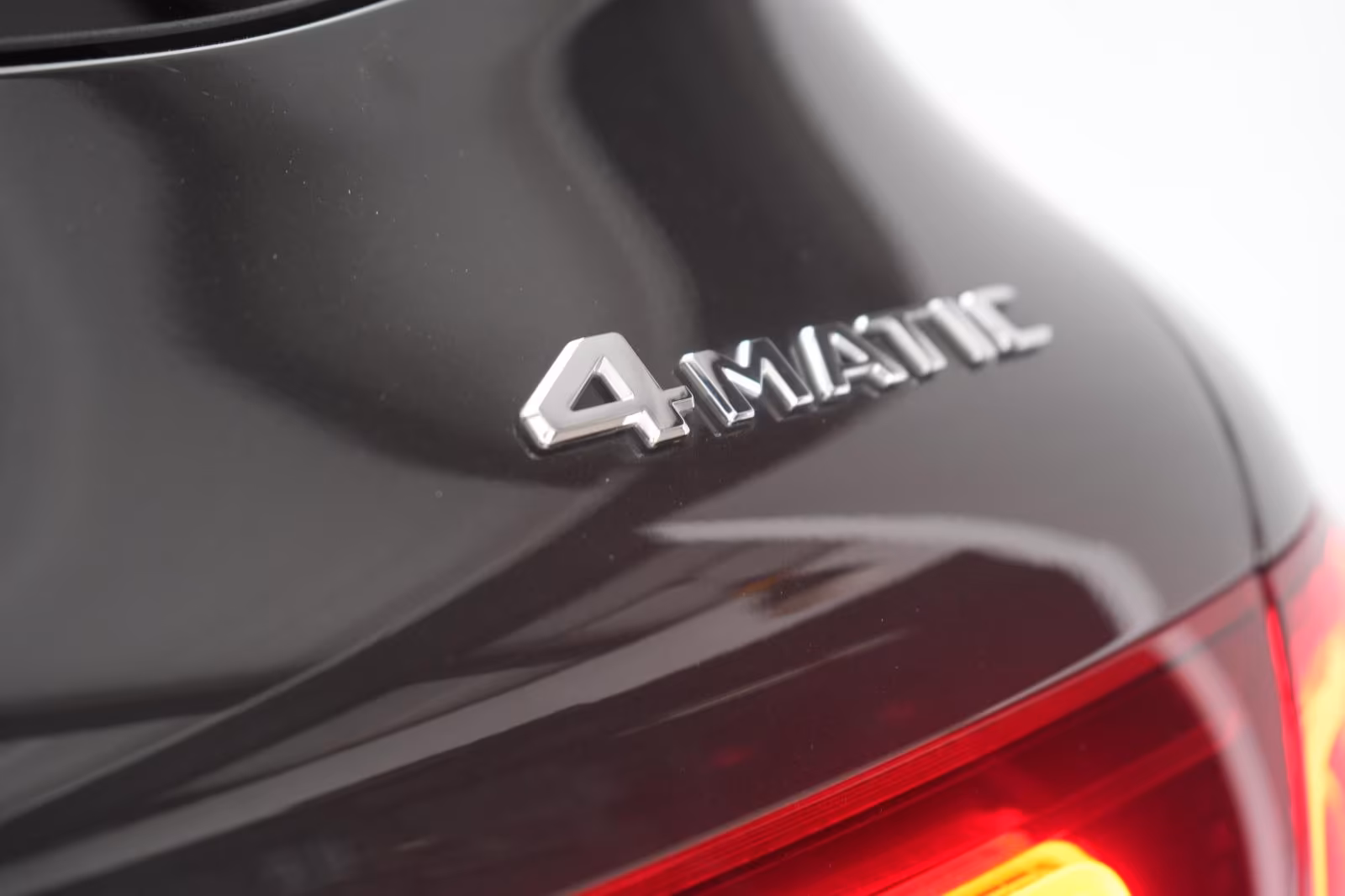 (B-304) Mercedes-Benz(Hybrid) GLC 300 de 4Matic 9G-Tronic AMG Temp/Kamer - Image 27