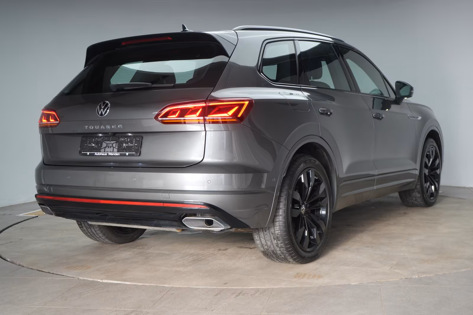 (B-442) Volkswagen Touareg 3.0 V6 TDI 4Motion R-Line Leder/ACC/Kame - Image 4