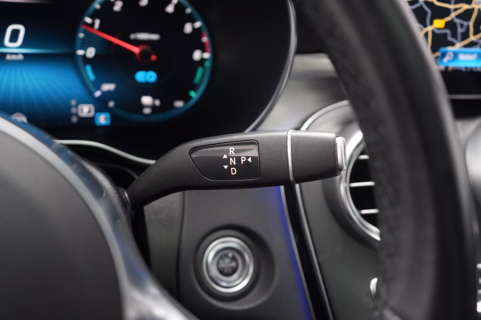 (B-297) Mercedes-Benz(Hybrid) GLC 300 de 4Matic AMG Distronic/kamera/Pano/ - Image 19