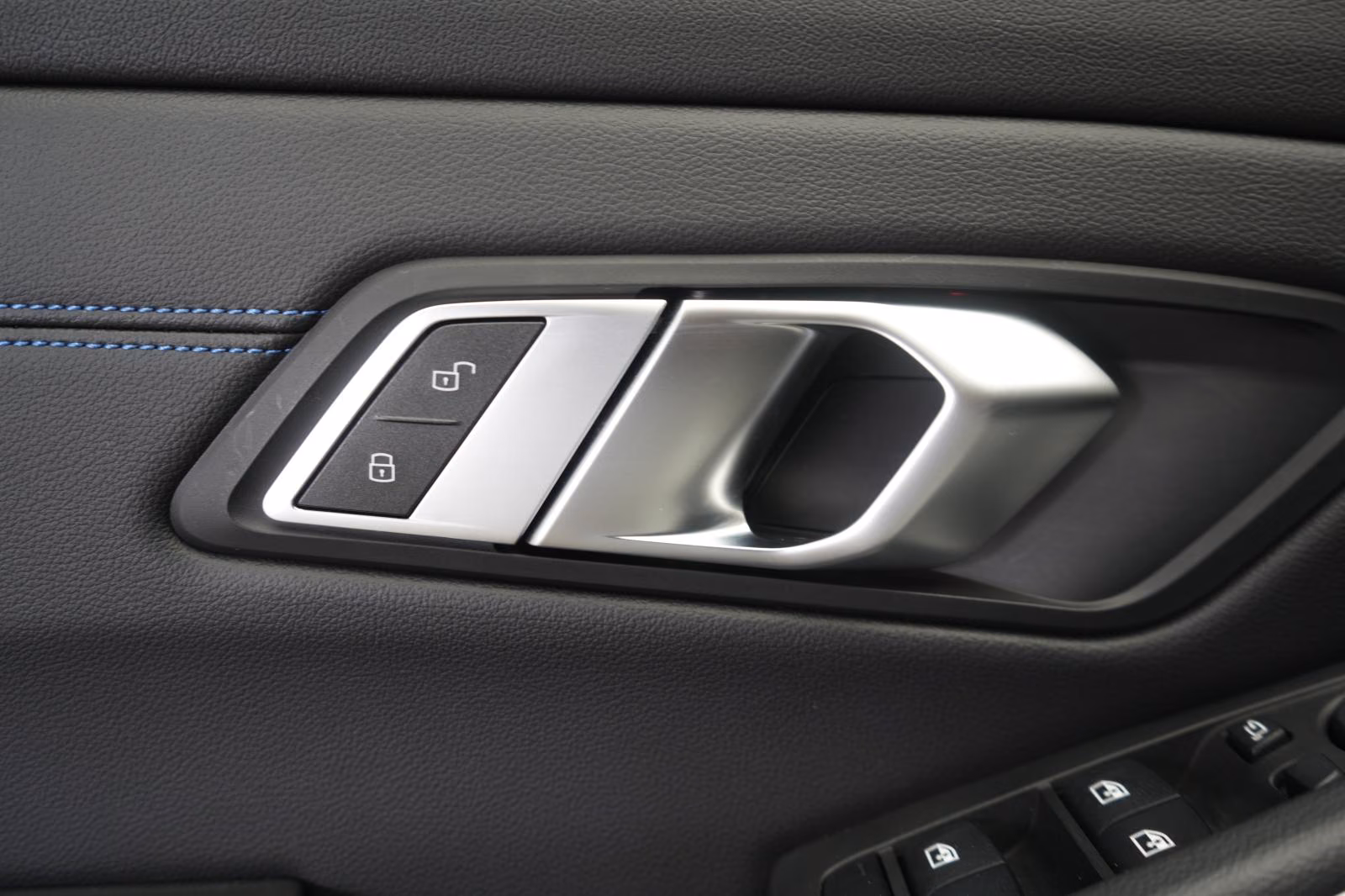 (B-769) BMW 320 i M-Sport HUD/Kamera/Lane/Side/ - Image 21
