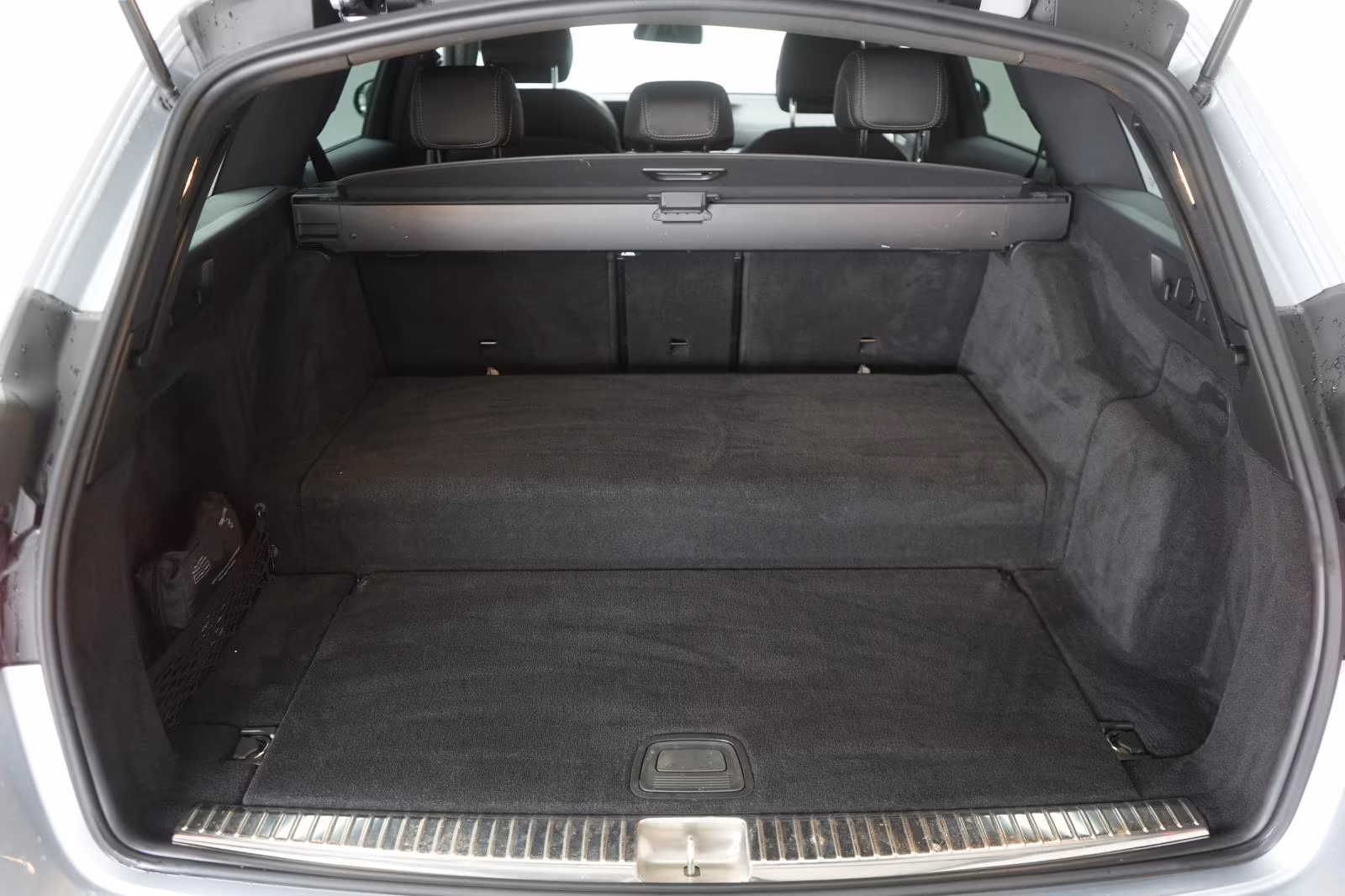 (B-016) Mercedes-Benz(Hybrid) E 300 de T 9G-Tronic AMG Distronic/Kamera/Burm - Image 25