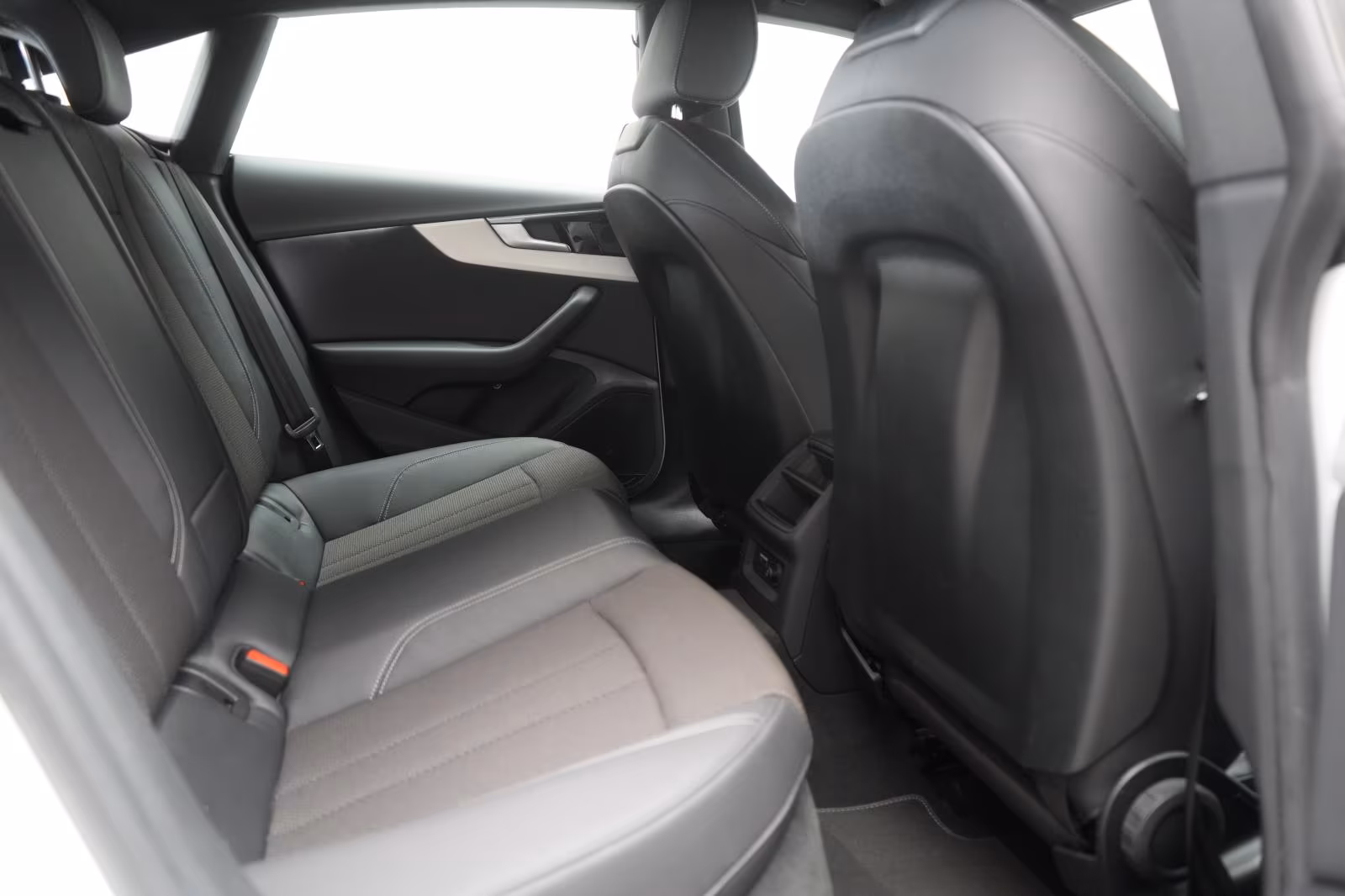 (B-377) Audi A5 40 TFSI S tronic S line ACC/Kamera/Lane/Side/ - Image 11
