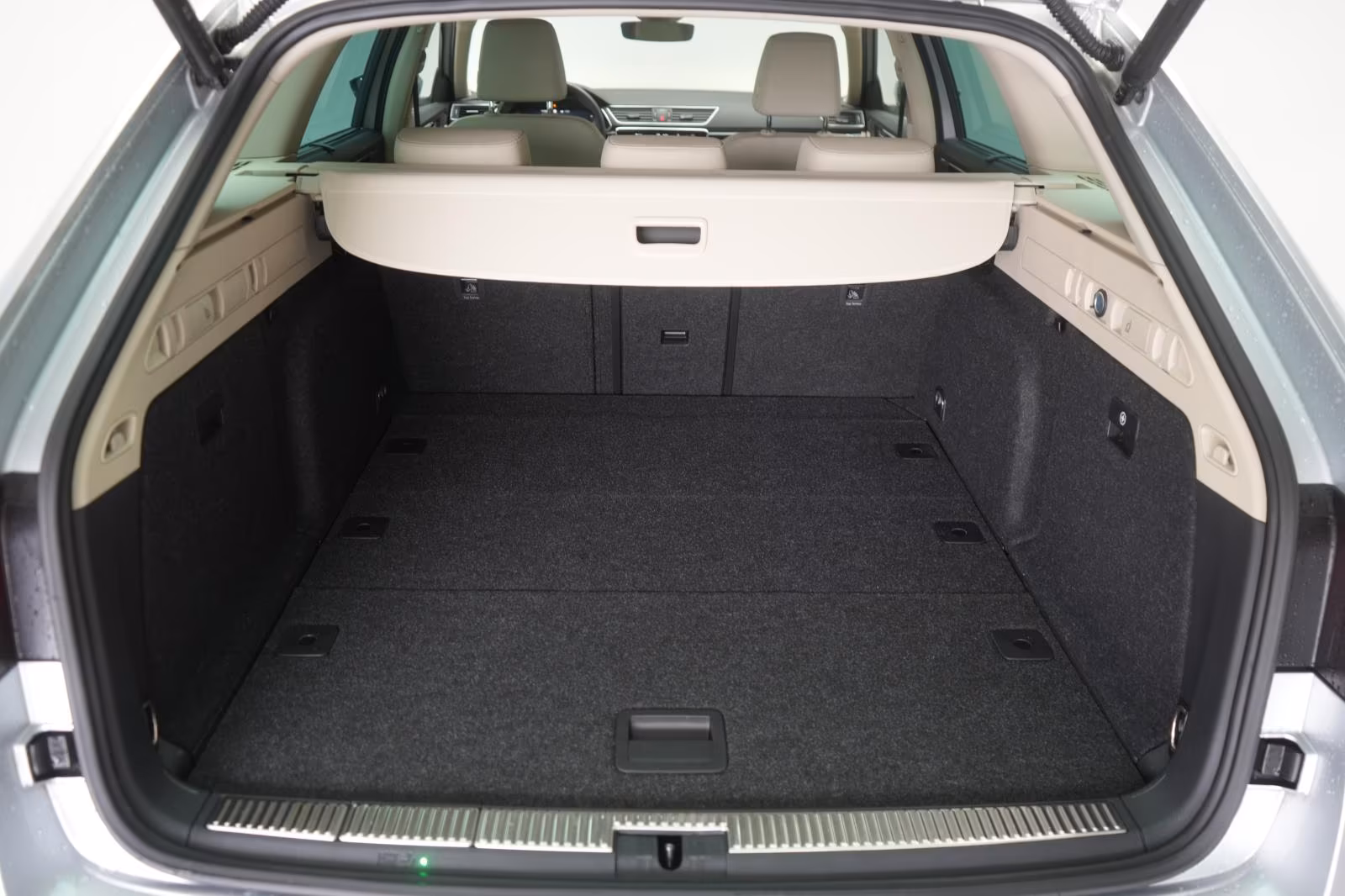 (B-671) Skoda Superb Combi 2.0 TSI - Image 25