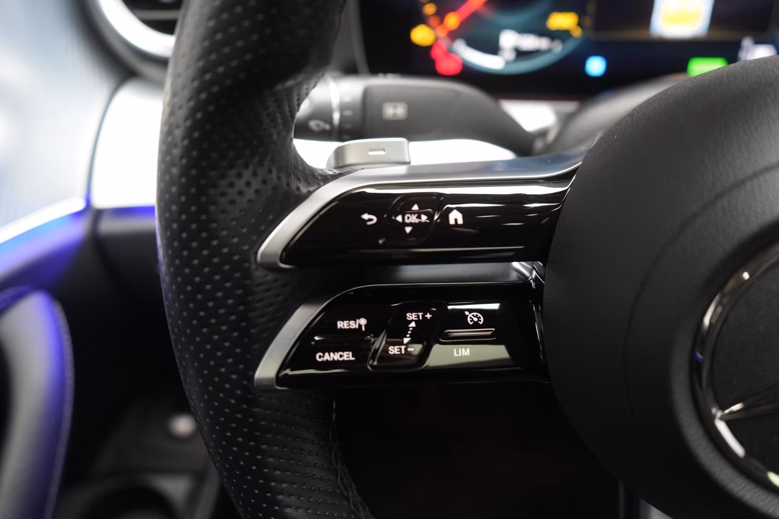 (B-356) Mercedes-Benz E 300 d 4Matic 9G-Tronic AMG Leder/Temp/Kam - Image 15