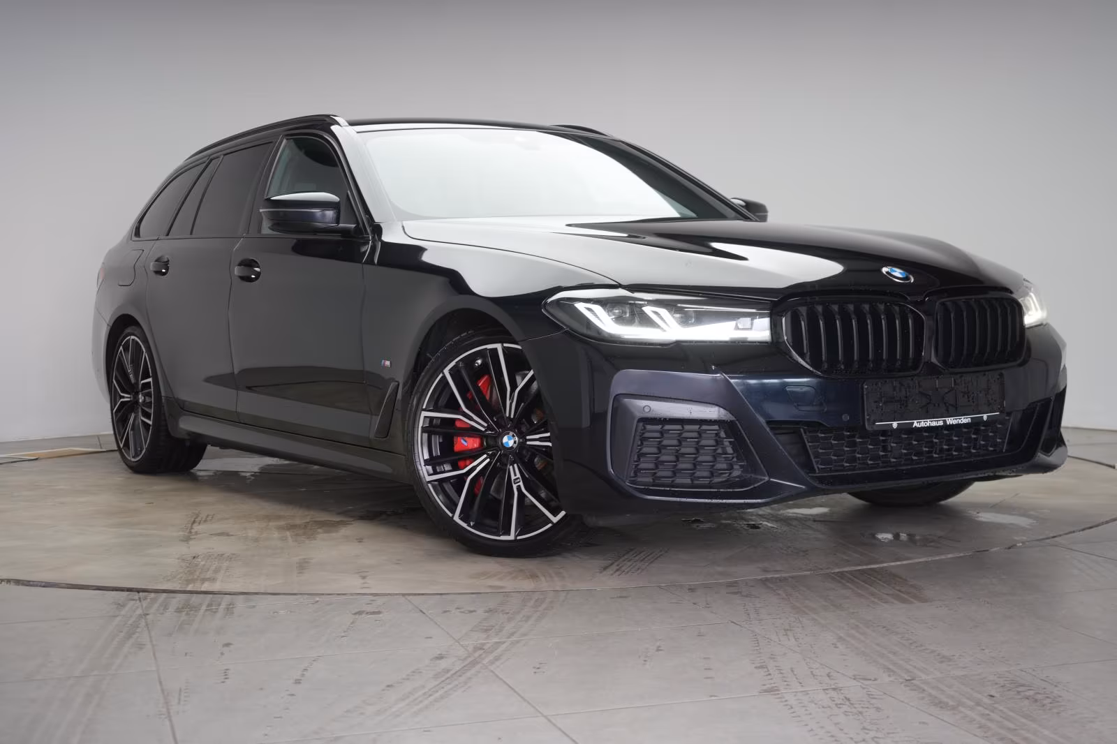 (B-450) BMW 530 d Touring M Sport Leder/Temp/Kamera/H&K/Virt - Image 1