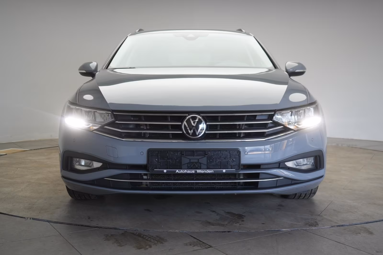 (B-101) Volkswagen Passat Variant 2.0 TDI DSG Business ACC/Kamera/L - Image 2