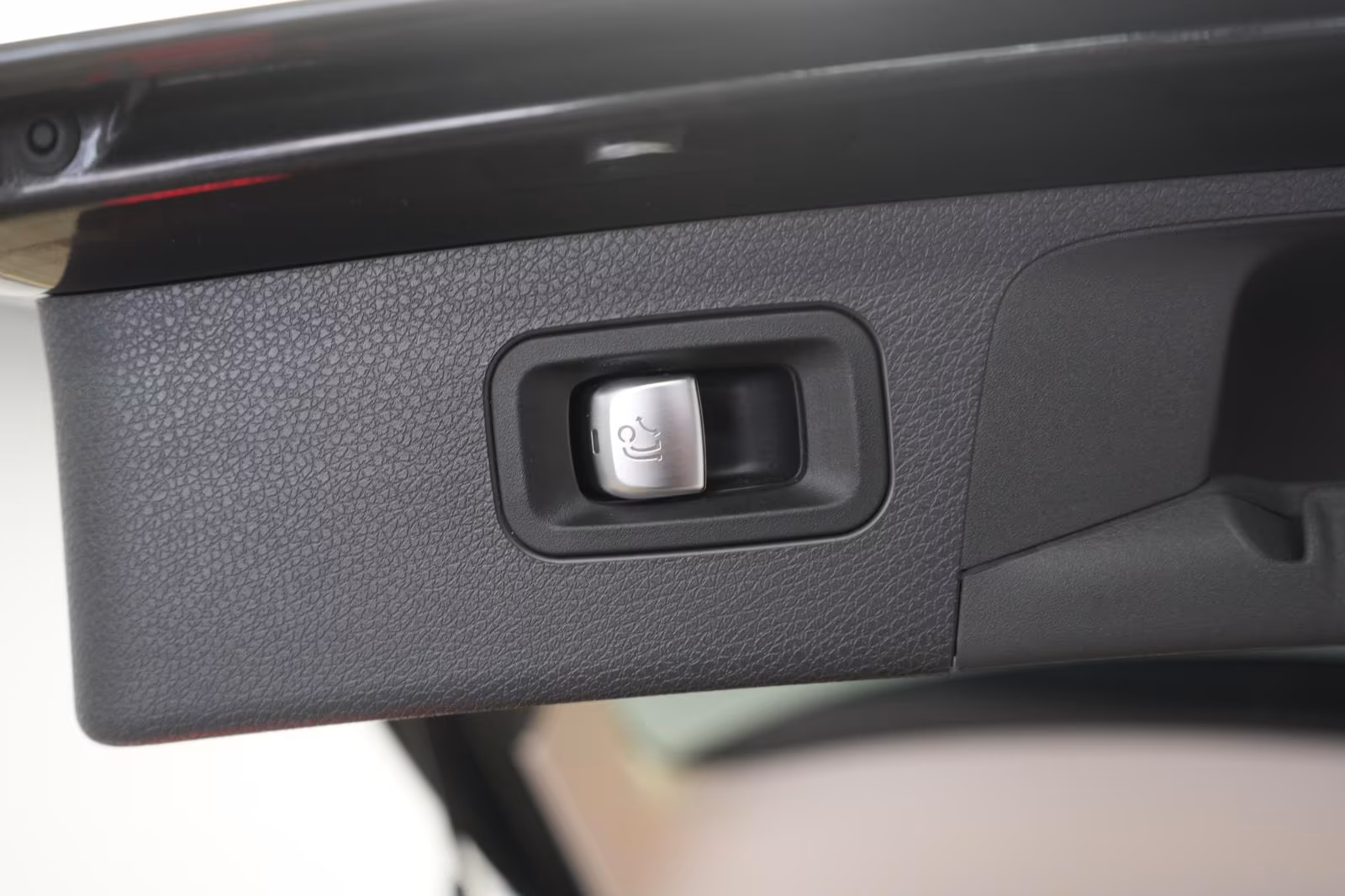 (B-349) Mercedes-Benz(Hybrid) E 300 de T 9G-Tronic AMG Leder/Distronic/Kamer - Image 26