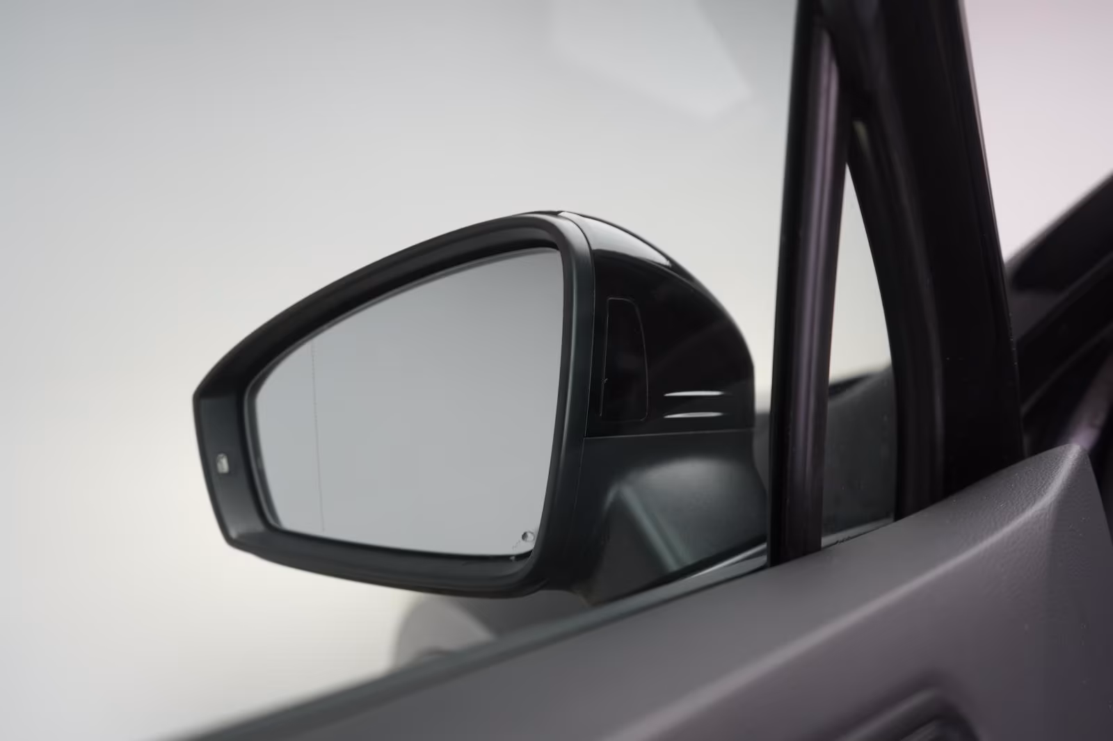 (B-531) Volkswagen Tiguan 2.0 TDI R-Line 4Motion ACC/Kamera/HUD//Pa - Image 23