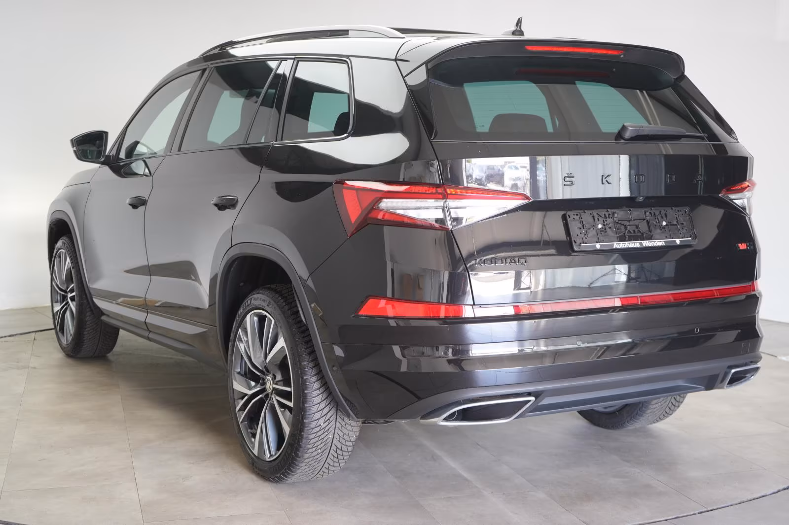 (B-457) Skoda Kodiaq 2.0 TSI RS ACC/Kamera/Pano/AHK/Lane/Side/ - Image 4