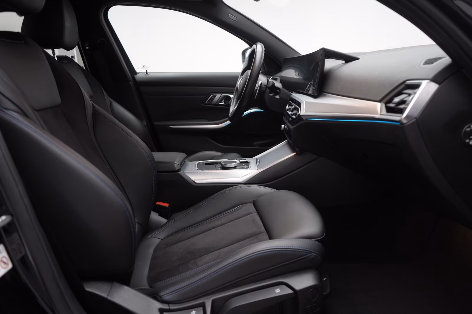 (B-502) BMW 320 d xDrive M-Sport ACC/Kamera/Standhzg/AHK/Sid - Image 11