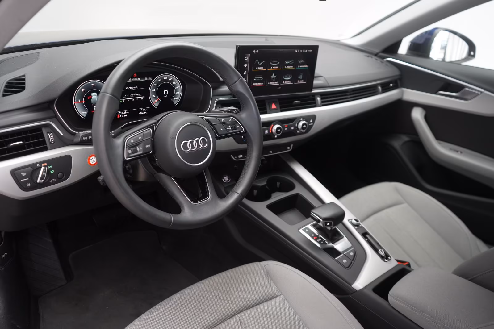 (B-080) Audi A4 40 TDI S tronic S line Navi/Temp/Virtual/ - Image 8