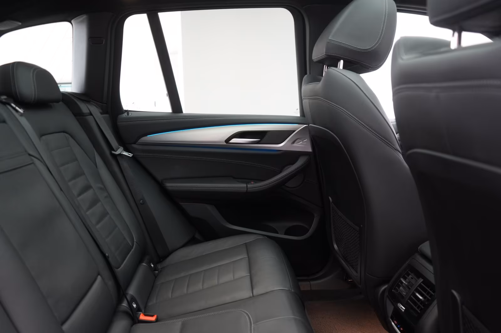 (B-500) BMW iX3 Impressive M Sport Leder/ACC/Kamera/HUD/Pano - Image 12