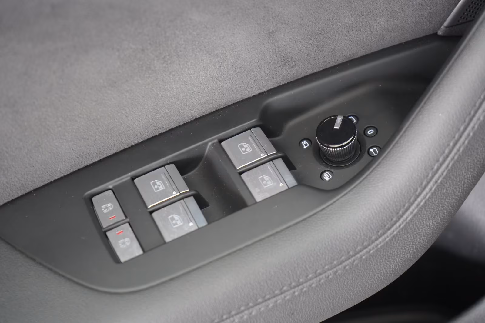 (B-455) Audi RS6 4.0 TFSI quattro B&O/Pano/HUD/Allradlenkung/ - Image 24