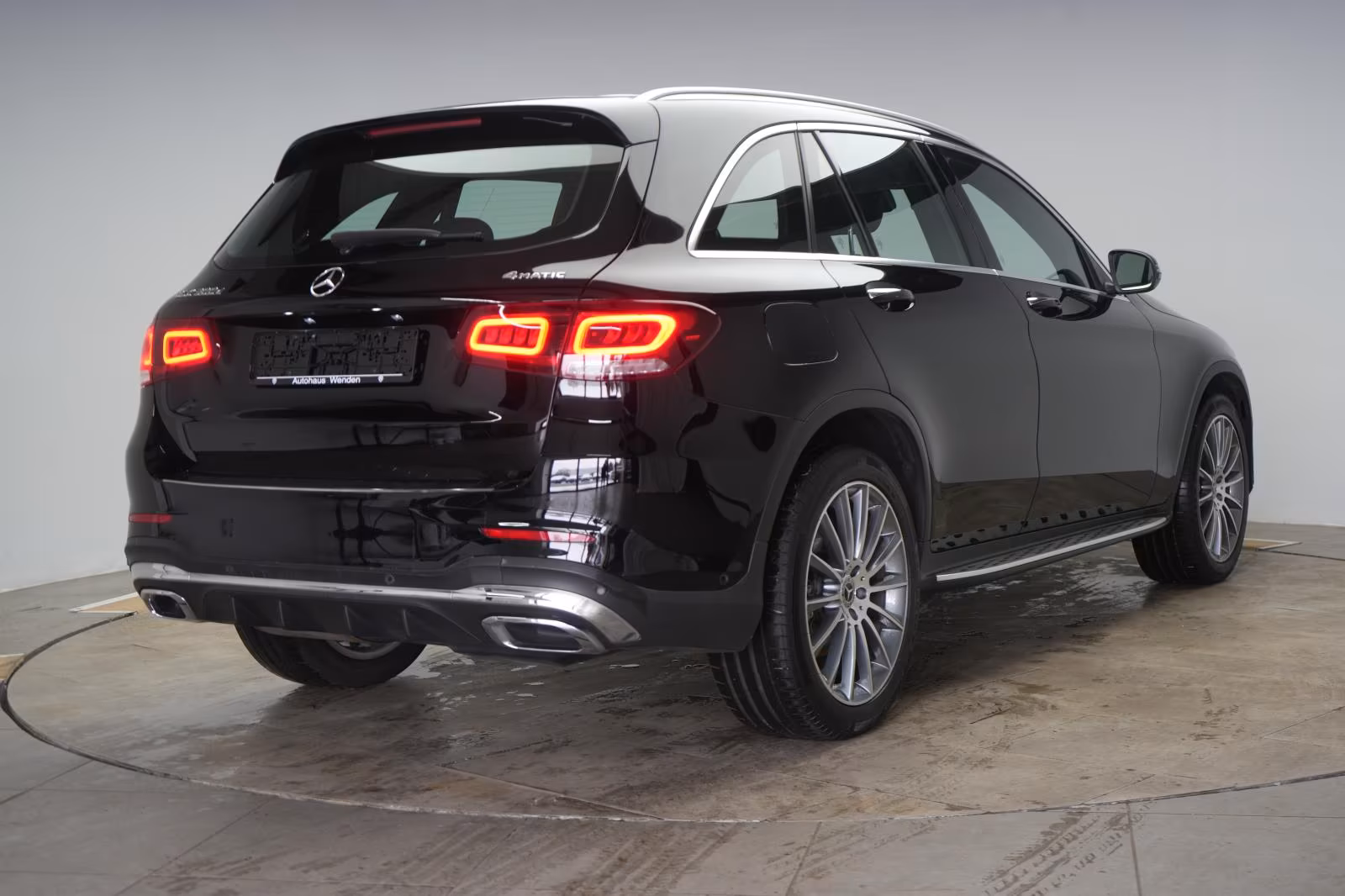 (B-717) Mercedes-Benz GLC 300 d 4Matic 9G-Tronic AMG Temp/Kamera - Image 5