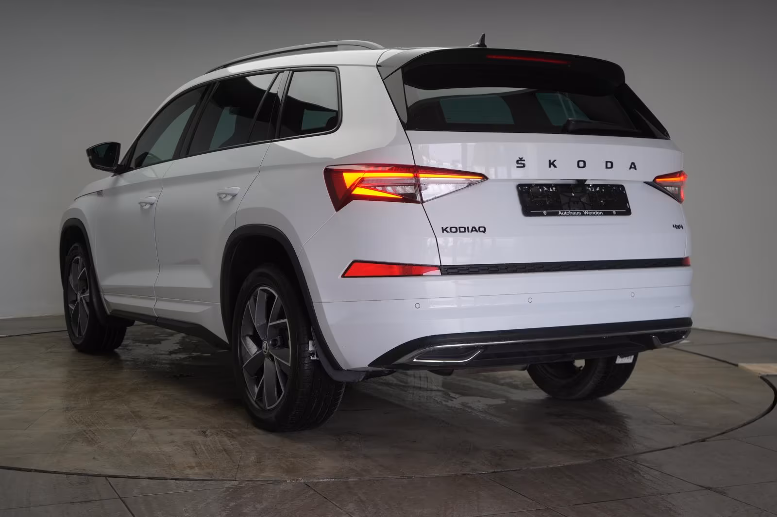 (B-117) Skoda Kodiaq 2.0 TDI 4x4 Sportline DSG ACC/Kamera/Virt - Image 4