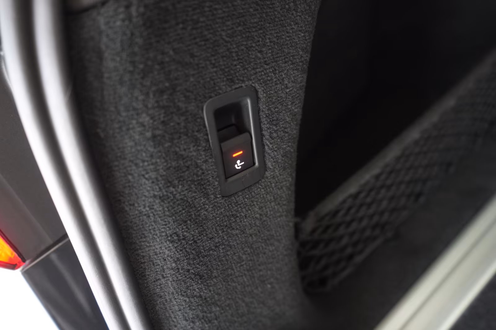 (B-742) Audi A6 40 TDI S line 360cam/AHK/ACC/Lane/ - Image 29