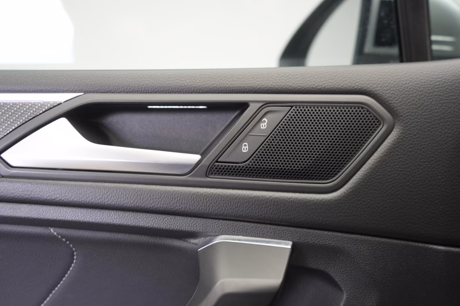 (B-063) Volkswagen Tiguan Allspace 2.0 TDI 4Motion DSG R-Line ACC/V - Image 19